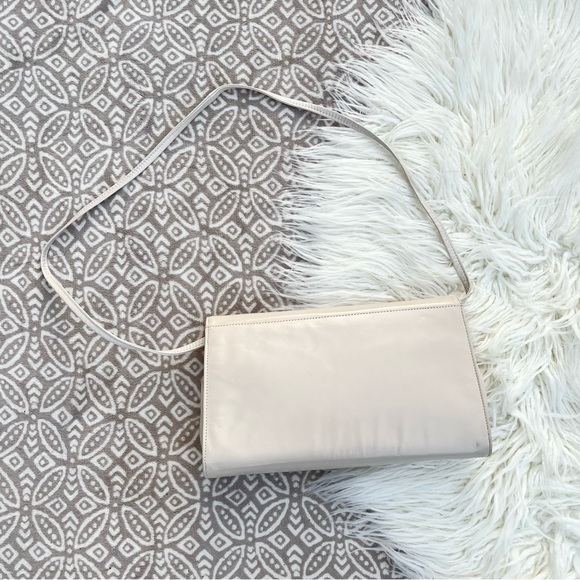 La Bella Vintage Cream Taupe Oversized Leather Clutch Handbag - Picture 5 of 5